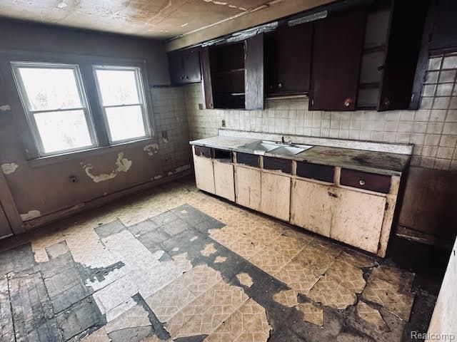 5226 Coplin Street, Detroit, MI 48213