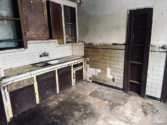 5226 Coplin Street, Detroit, MI 48213