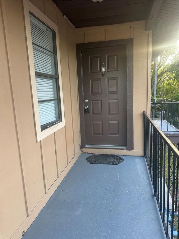 8426 CAMDEN STREET D, Tampa, FL 33614