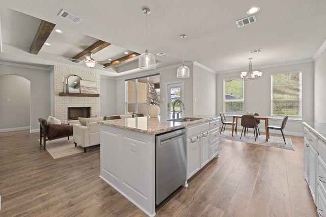 1001 Resolute Road, Millsap, TX 76066