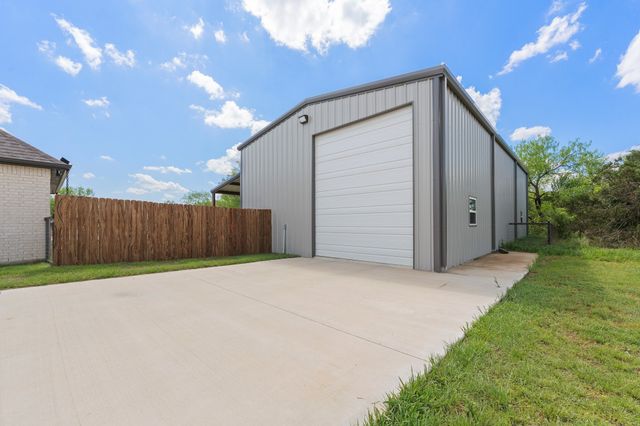 1001 Resolute Road, Millsap, TX 76066