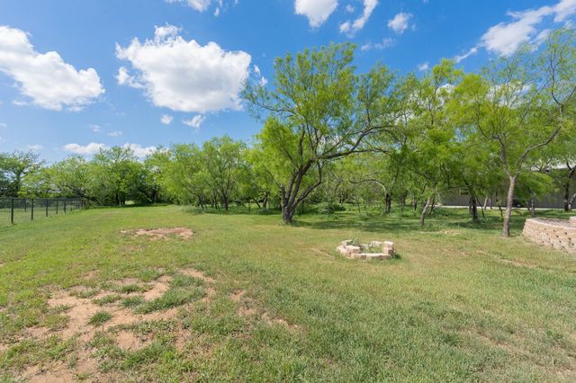 1001 Resolute Road, Millsap, TX 76066