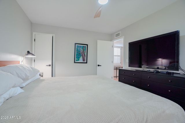 10407 N 10TH Place 1, Phoenix, AZ 85020