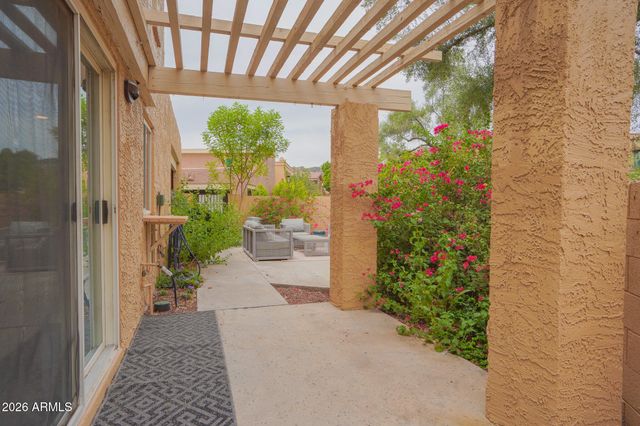 10407 N 10TH Place 1, Phoenix, AZ 85020