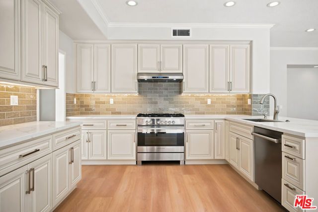 4324 Park Verdi, Calabasas, CA 91302