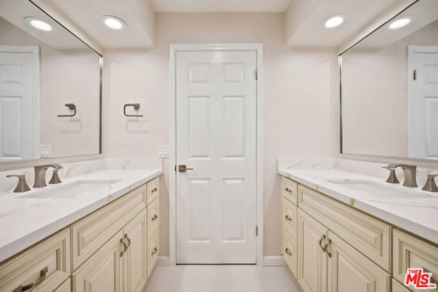 4324 Park Verdi, Calabasas, CA 91302