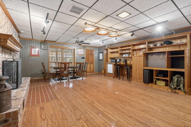 2355 Jackson League Circle, Brenham, TX 77833