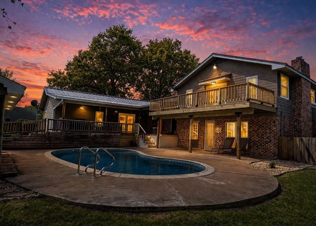 2355 Jackson League Circle, Brenham, TX 77833