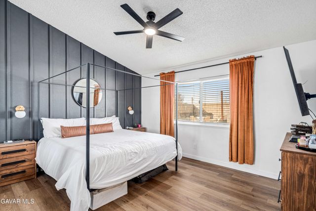 2017 W Avenue K10, Lancaster, CA 93536