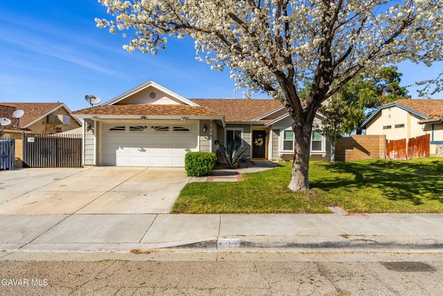 2017 W Avenue K10, Lancaster, CA 93536
