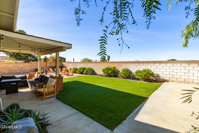 2017 W Avenue K10, Lancaster, CA 93536