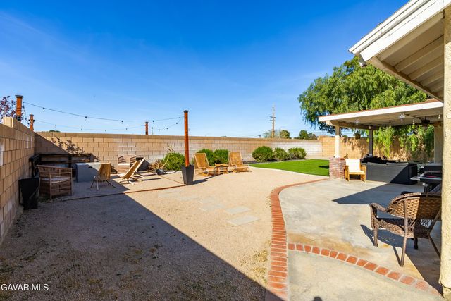 2017 W Avenue K10, Lancaster, CA 93536