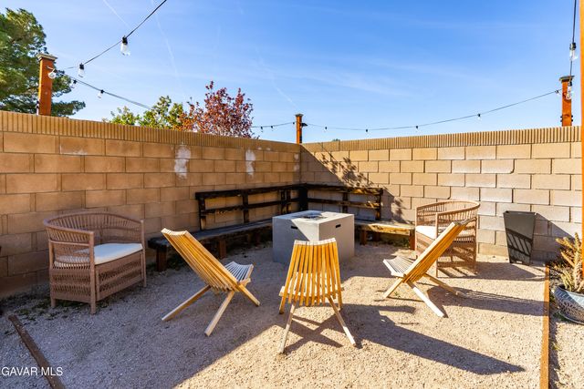 2017 W Avenue K10, Lancaster, CA 93536