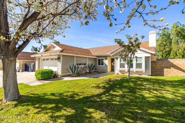 2017 W Avenue K10, Lancaster, CA 93536