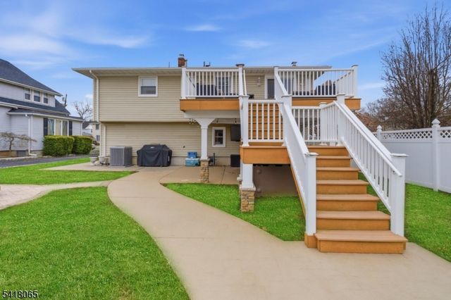 421 Stout Ave, Scotch Plains Twp., NJ 07076