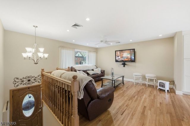 421 Stout Ave, Scotch Plains Twp., NJ 07076