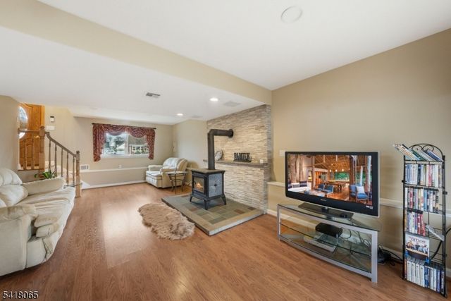 421 Stout Ave, Scotch Plains Twp., NJ 07076