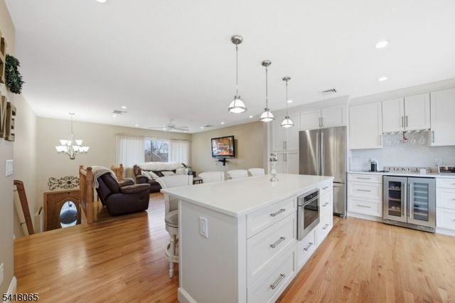 421 Stout Ave, Scotch Plains Twp., NJ 07076