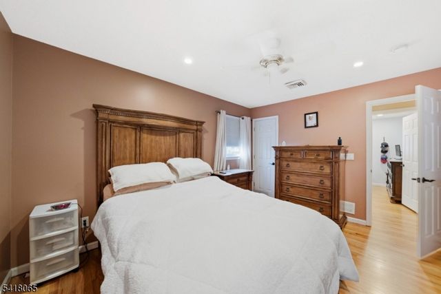 421 Stout Ave, Scotch Plains Twp., NJ 07076