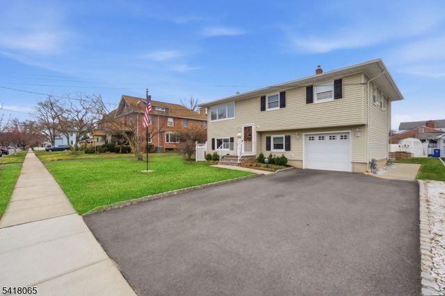421 Stout Ave, Scotch Plains Twp., NJ 07076