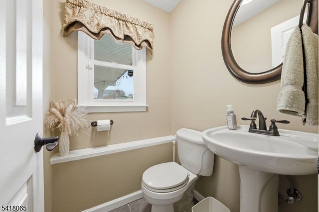 421 Stout Ave, Scotch Plains Twp., NJ 07076