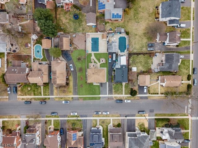 421 Stout Ave, Scotch Plains Twp., NJ 07076