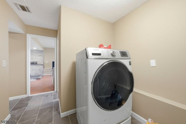 421 Stout Ave, Scotch Plains Twp., NJ 07076