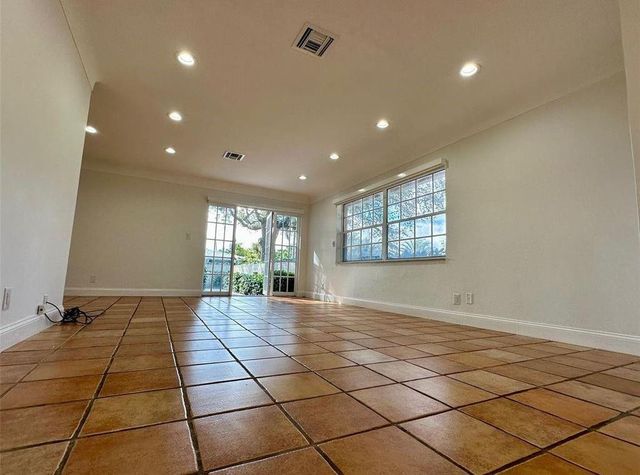 2001 NE 27th Court, Lighthouse Point, FL 33064