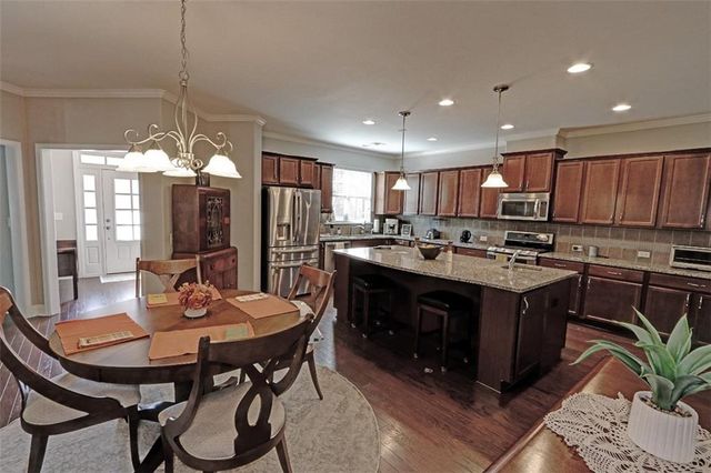 2770 Middlecreek Way, Cumming, GA 30041