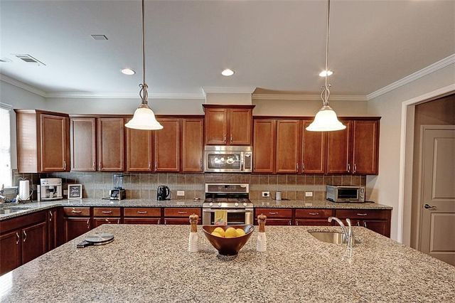 2770 Middlecreek Way, Cumming, GA 30041