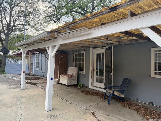 1109 Allende, San Antonio, TX 78237