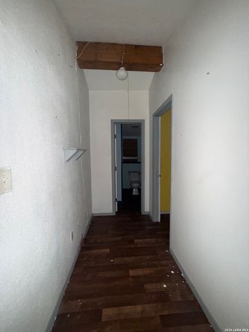 1109 Allende, San Antonio, TX 78237