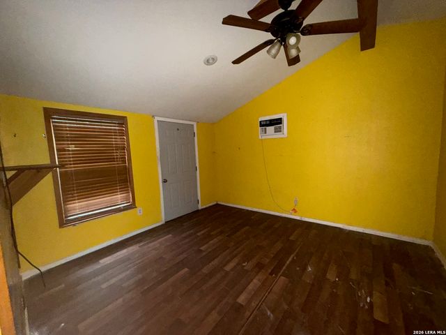 1109 Allende, San Antonio, TX 78237