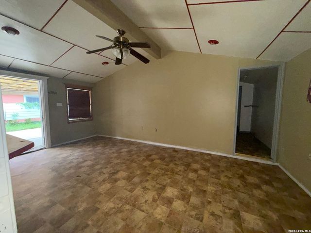 1109 Allende, San Antonio, TX 78237