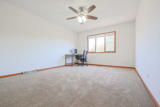 1801 Monterey Court, Hoffman Estates, IL 60169