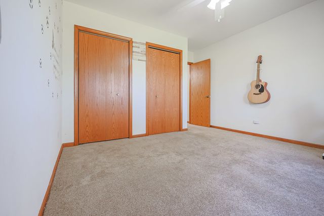 1801 Monterey Court, Hoffman Estates, IL 60169