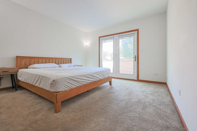 1801 Monterey Court, Hoffman Estates, IL 60169