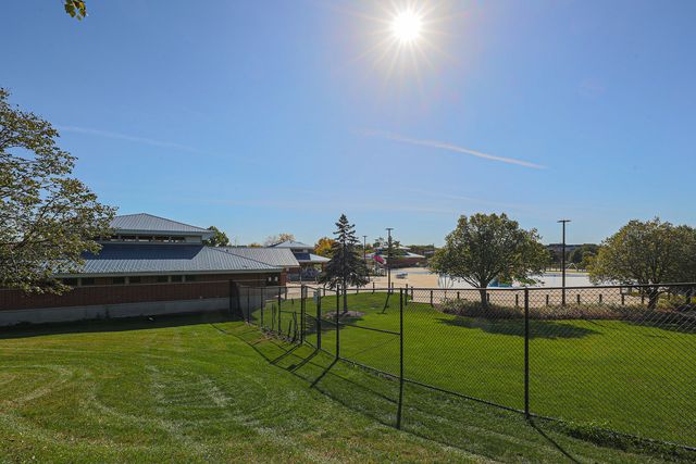 1801 Monterey Court, Hoffman Estates, IL 60169
