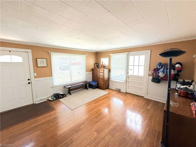 506 E Farriss Avenue, High Point, NC 27262