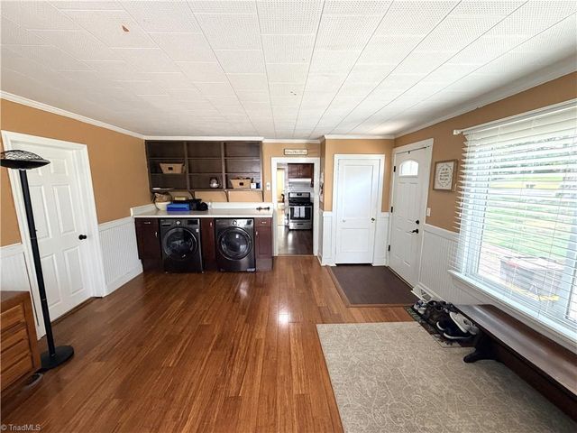 506 E Farriss Avenue, High Point, NC 27262
