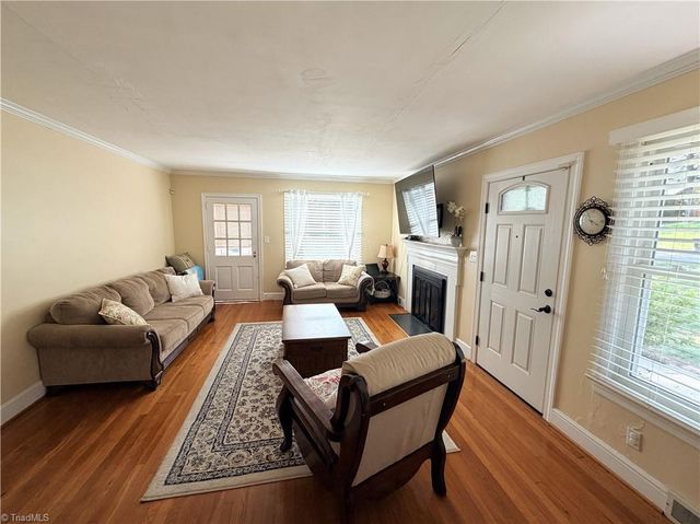 506 E Farriss Avenue, High Point, NC 27262