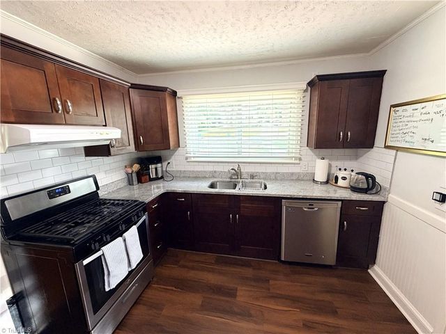 506 E Farriss Avenue, High Point, NC 27262