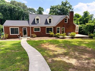 506 E Farriss Avenue, High Point, NC 27262