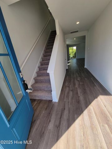 302 Red Cedar Drive, Sneads Ferry, NC 28460