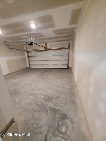 302 Red Cedar Drive, Sneads Ferry, NC 28460