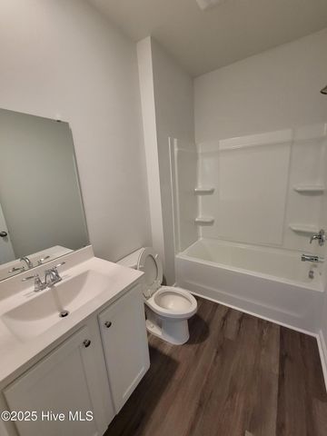 302 Red Cedar Drive, Sneads Ferry, NC 28460