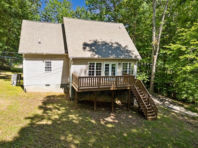 546 Lauren Park Dr, Burns, TN 37029