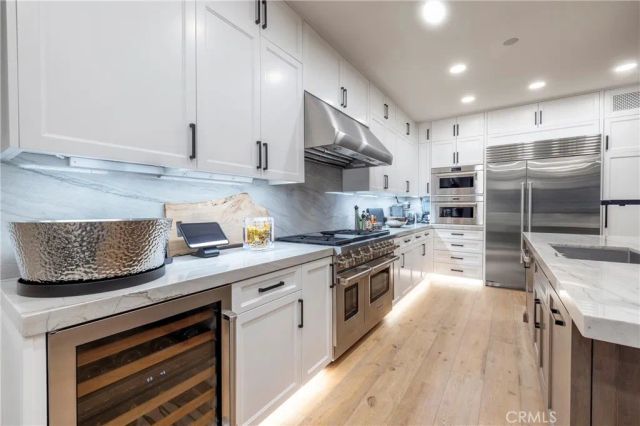 704 Via Lido Nord, Newport Beach, CA 92663