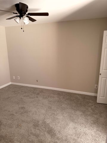 1000 Lamesa Court, Irving, TX 75063