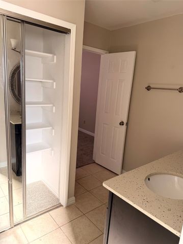 1000 Lamesa Court, Irving, TX 75063